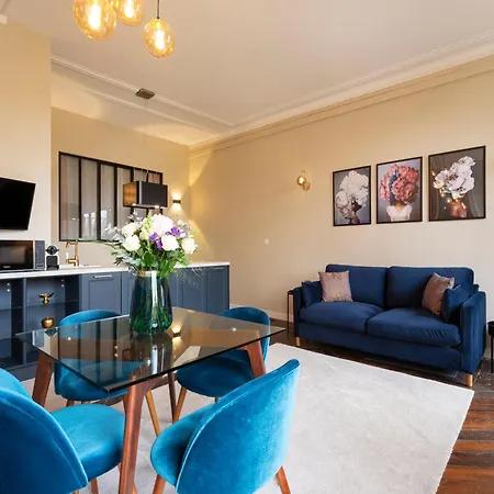 Romance Au Bord De L'eau Metz