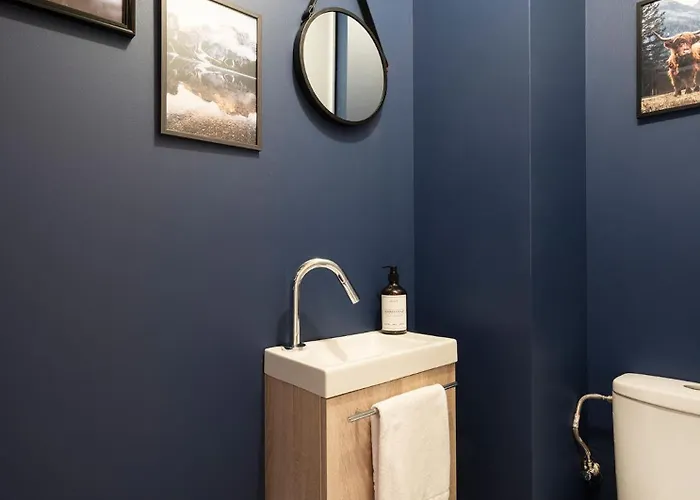 Romance Au Bord De L'eau